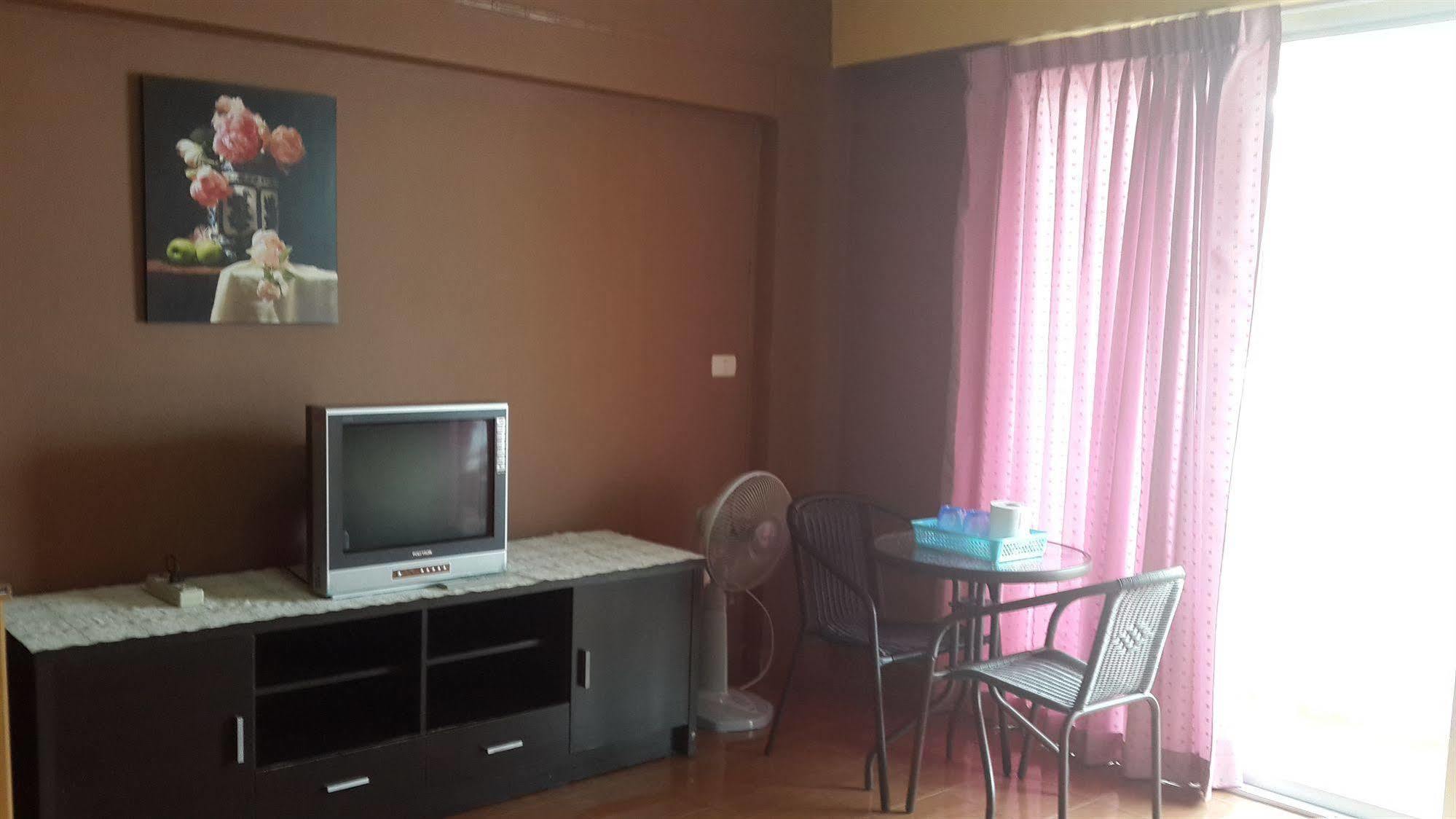 Benjaratch Boutique Apartment Bangkok Esterno foto