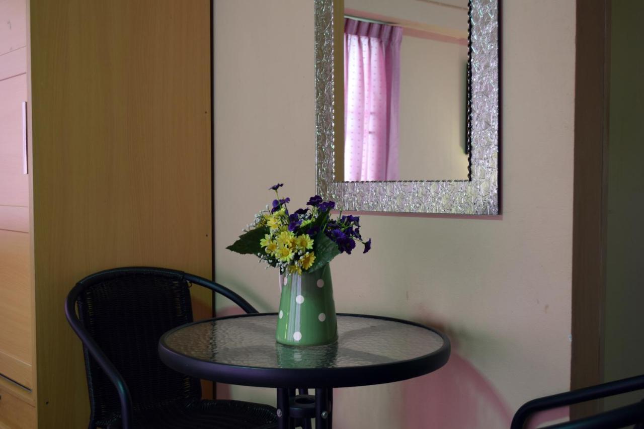 Benjaratch Boutique Apartment Bangkok Esterno foto