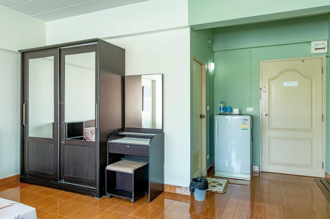 Benjaratch Boutique Apartment Bangkok Esterno foto