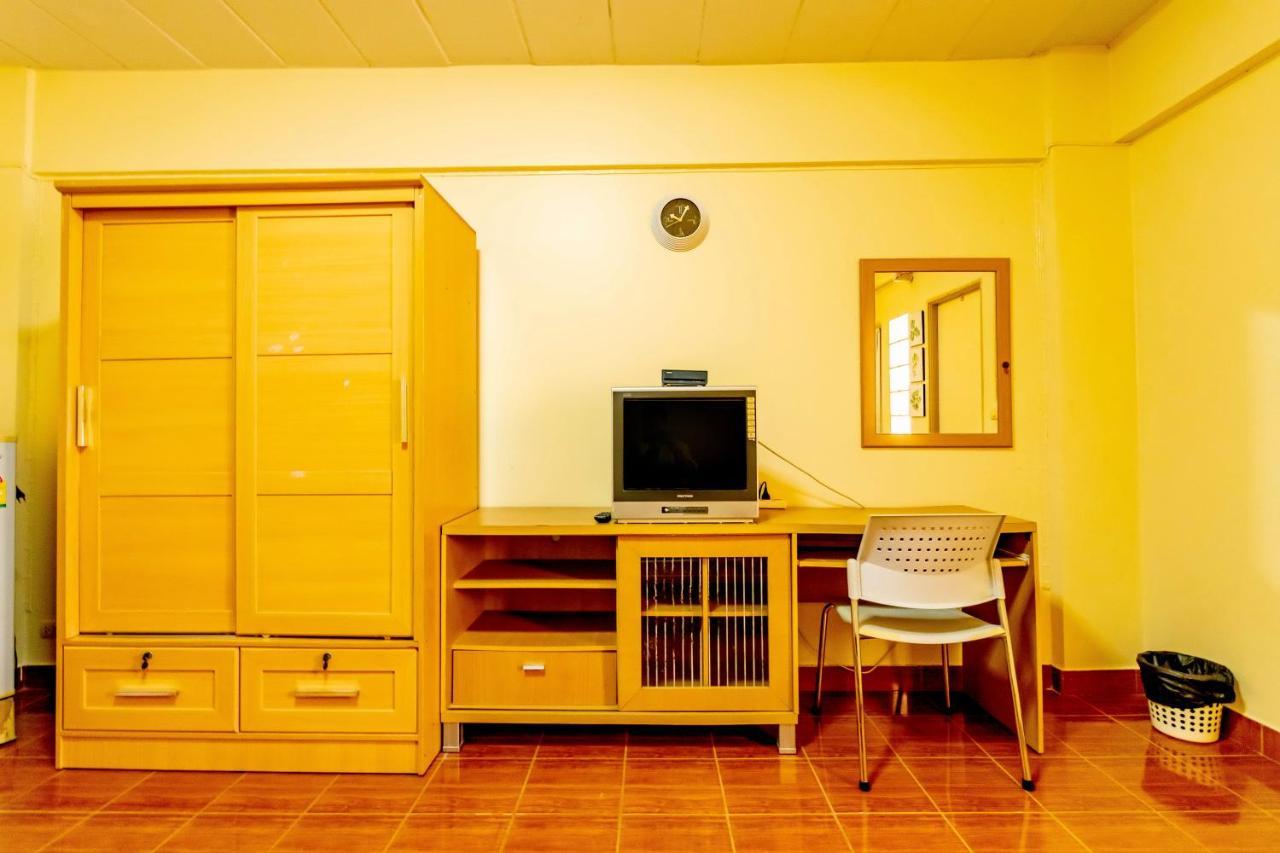 Benjaratch Boutique Apartment Bangkok Esterno foto