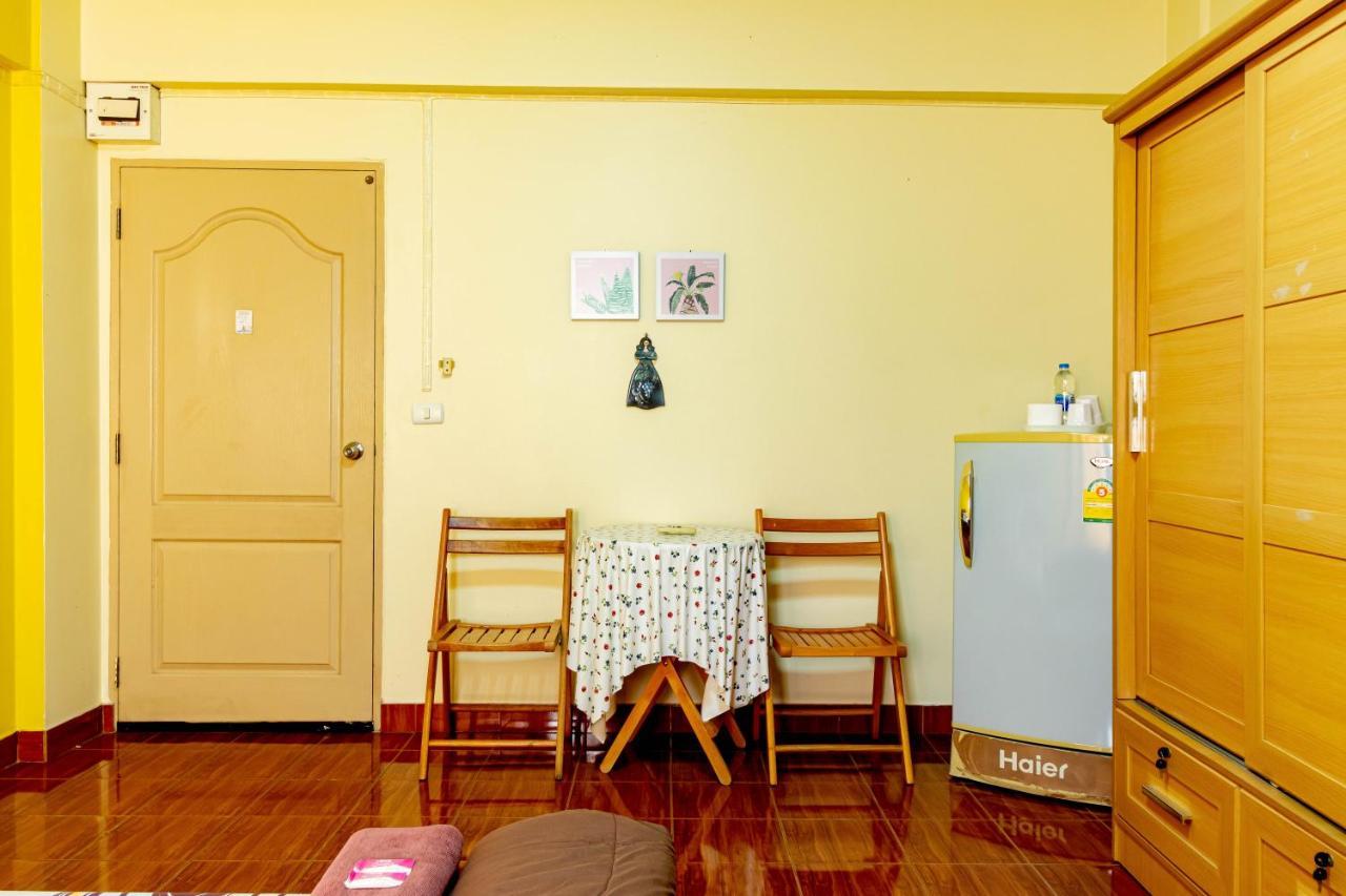 Benjaratch Boutique Apartment Bangkok Esterno foto
