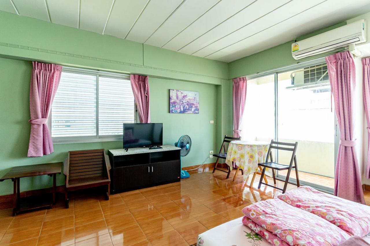 Benjaratch Boutique Apartment Bangkok Esterno foto