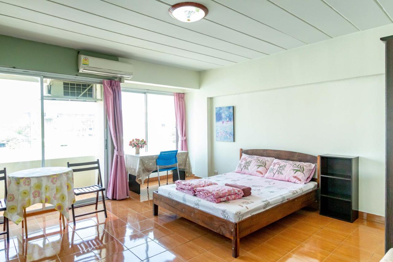 Benjaratch Boutique Apartment Bangkok Esterno foto