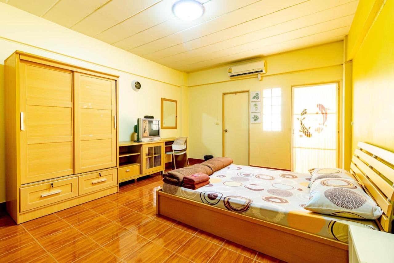 Benjaratch Boutique Apartment Bangkok Esterno foto