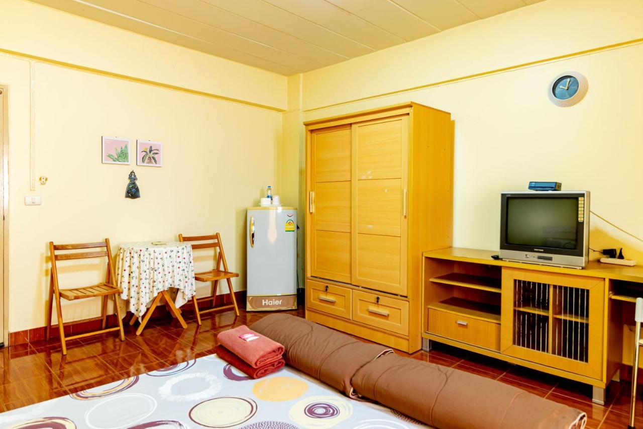 Benjaratch Boutique Apartment Bangkok Esterno foto